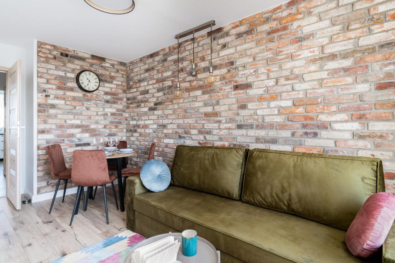 Stylish Apartment Near Wroclavia For 4 Guests By Noclegi Renters Wrocław Exteriör bild