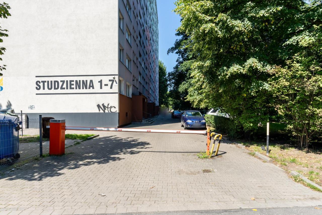 Stylish Apartment Near Wroclavia For 4 Guests By Noclegi Renters Wrocław Exteriör bild